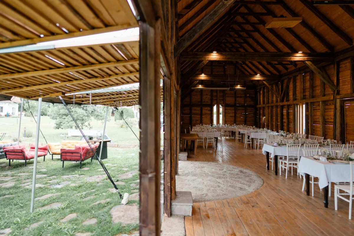 Wedding gallery image 24