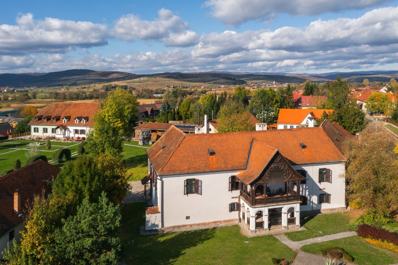Vedere aeriană a domeniului Castelului Daniel