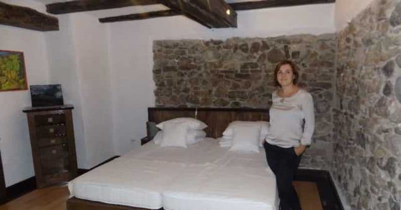 Povestea corporatiștilor români care și-au cumpărat castel cu 100.000 de euro