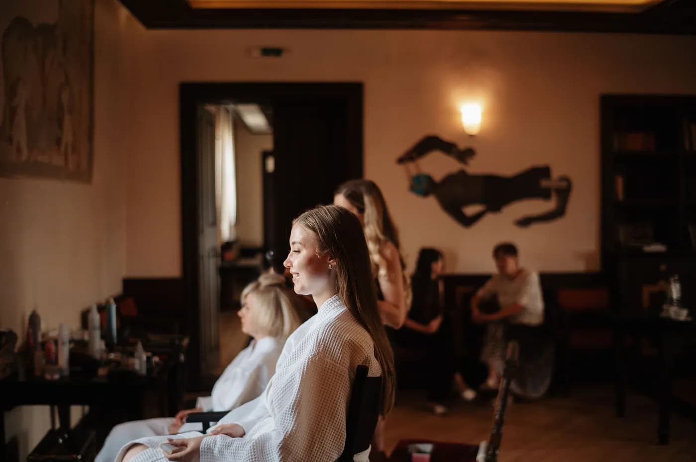 Bridal party getting ready